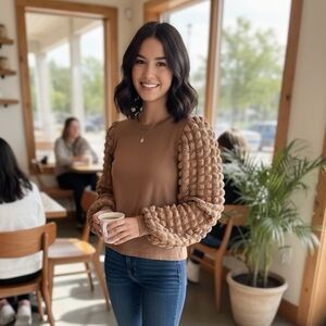 NWT Free Kisses Women’s Large Brown Cropped Top Textured Long Sleeves Shimmery